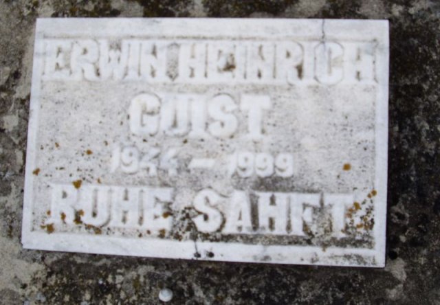 Guist Erwin Heinrich 1944-1999 Grabstein